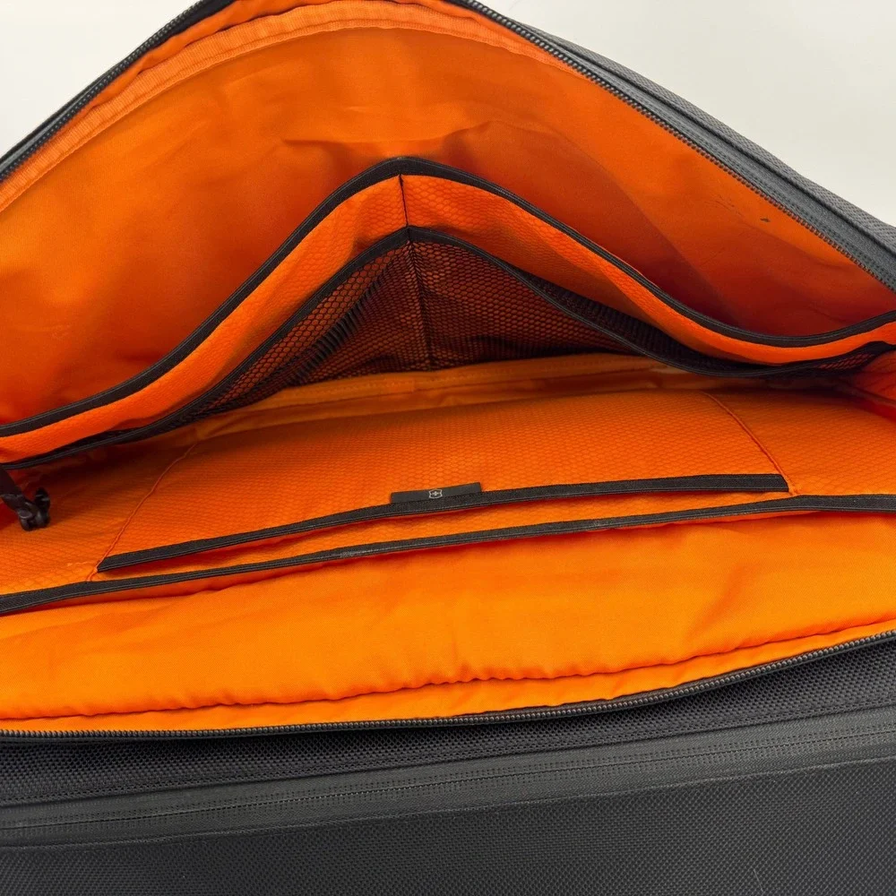 Victorinox werks traveler
